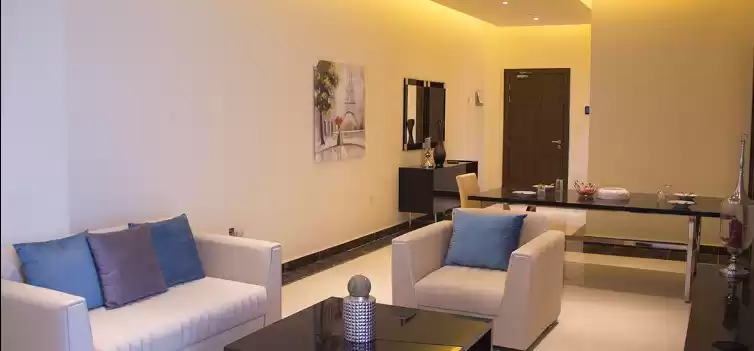 Résidentiel Propriété prête 2 chambres F / F Appartements d'hôtel  a louer au Al-Sadd , Doha #7247 - 1  image 